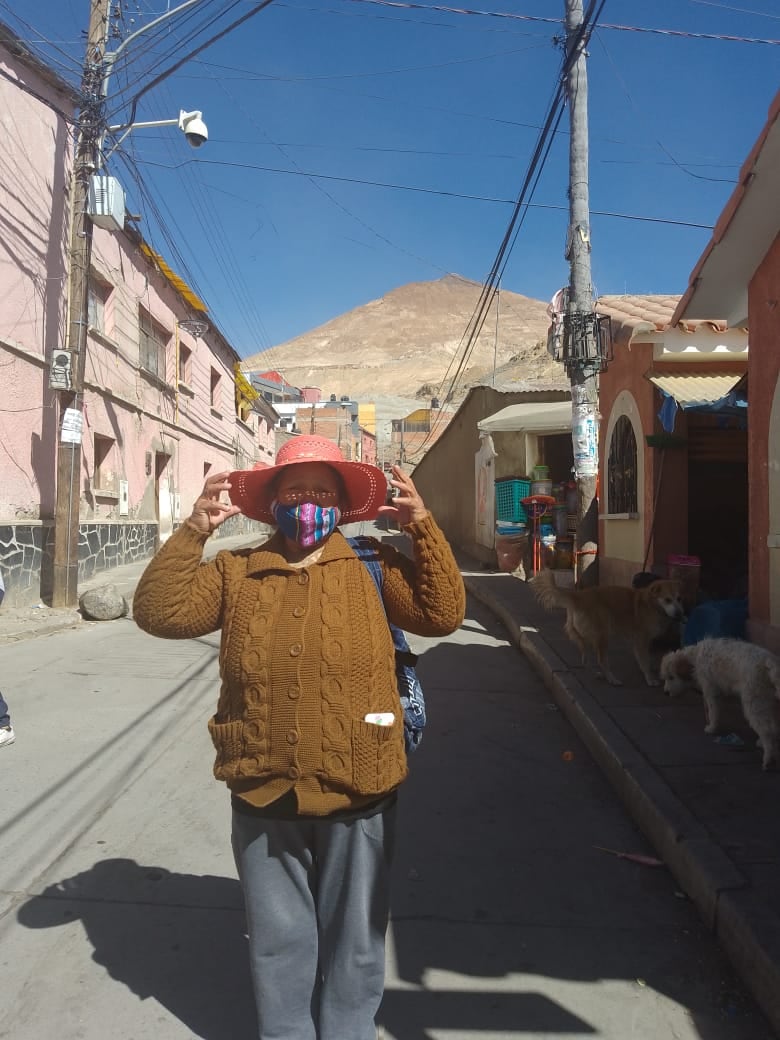 Nació en Bolivia y se radicó en Mendoza. Después de mucho tiempo pudo volver a su Potosí natal.