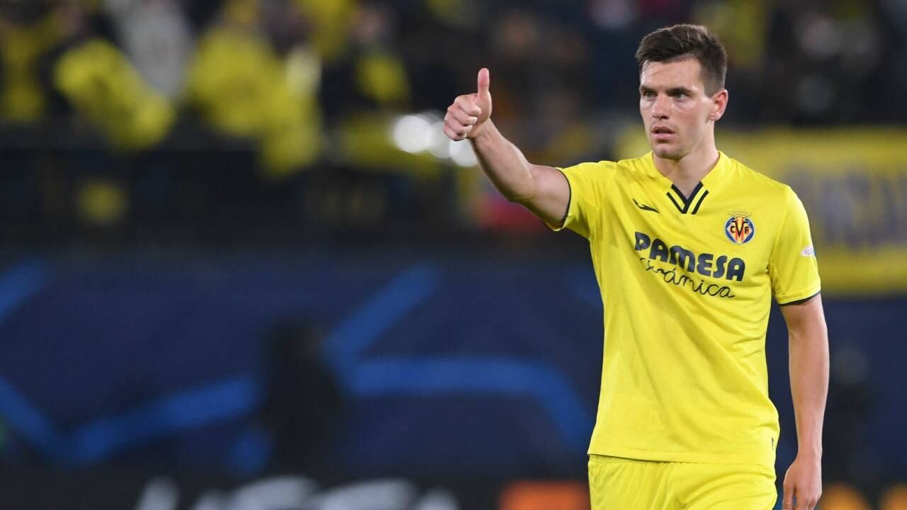 Gio Lo Celso jugando para el Villarreal por Champions League