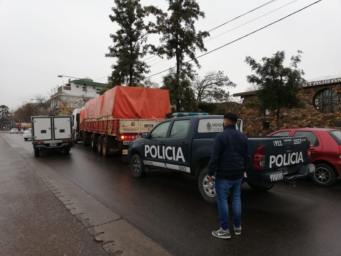 Tenían información sobre un camionero misionero que arribaría a la Ciudad con una importante cantidad de clorhidrato de cocaína - Fuentes policiales