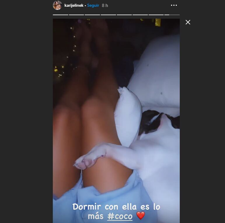 Karina Jelinek y su perra Coco