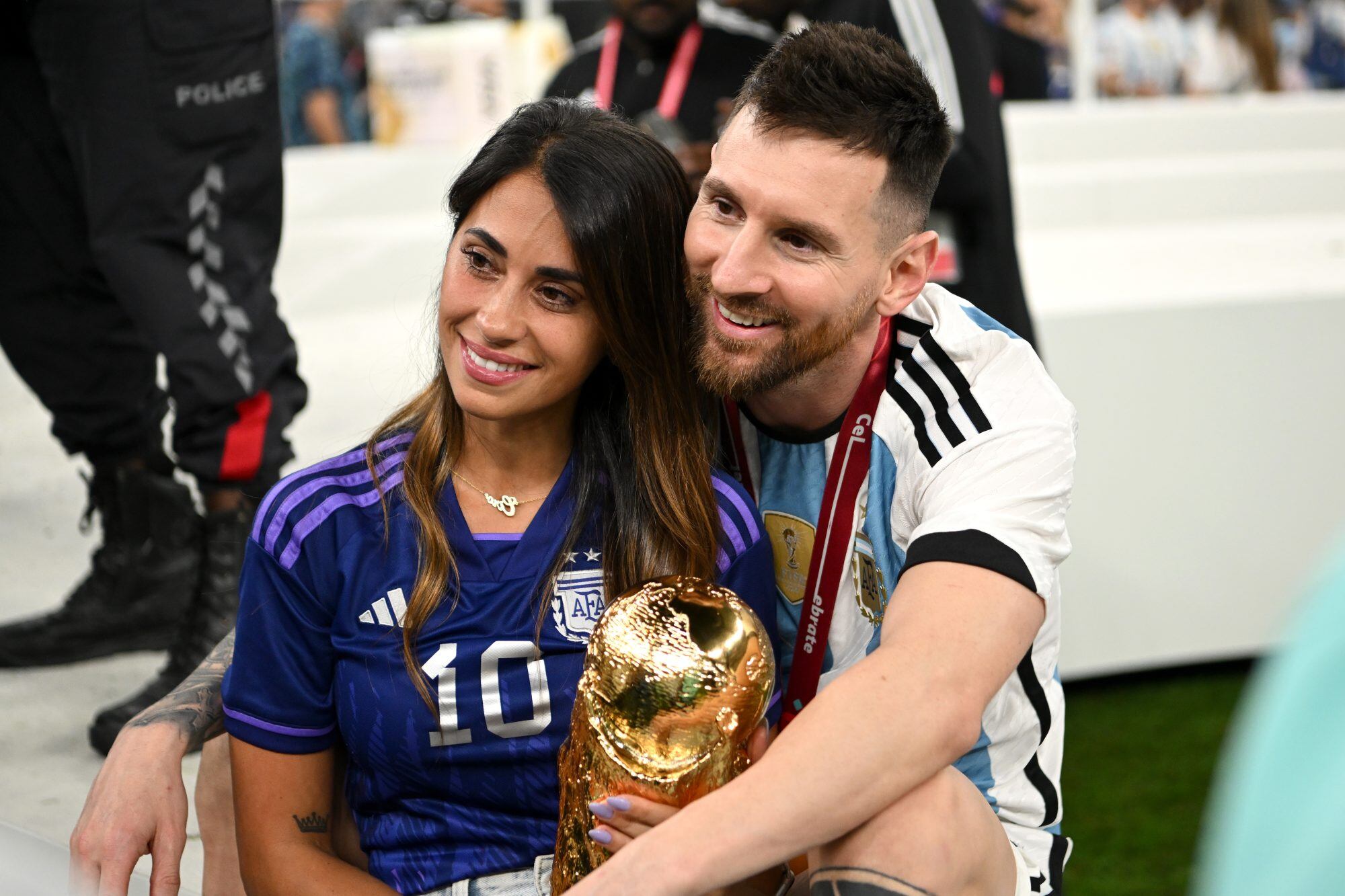 Leo Messi y su esposa tendrán que atravesar algunas cosas juntos.