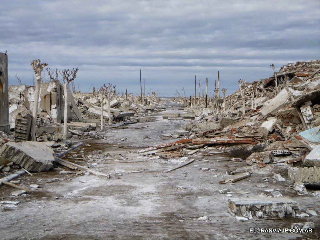 Epecuén, un pueblo en ruinas y con postales apocalípticas y donde Martín fue abandonado por sus amigos. Foto: Imagen ilustrativa.