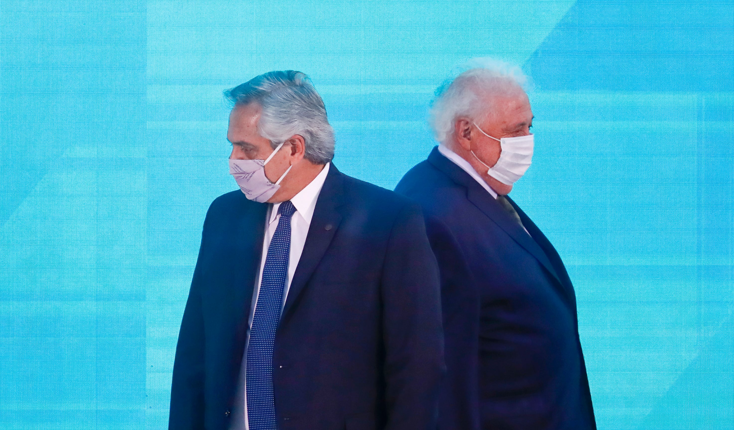 El presidente Alberto Fernández, junto al exministro de Salud, Ginés González García. / 