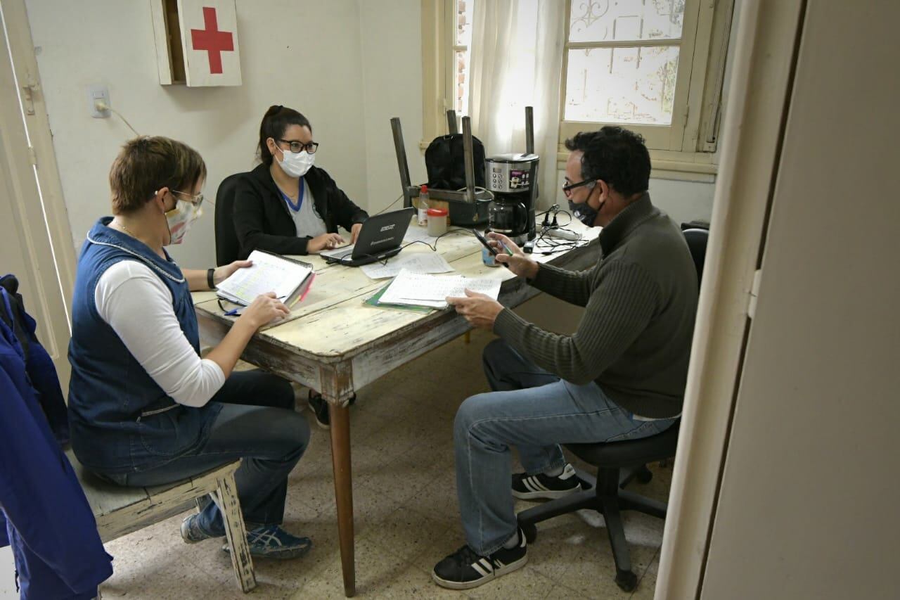 El equipo directivo de cada establecimiento debe garantizar el cumplimiento de los protocolos. Foto: Orlando Pelichotti / Los Andes.