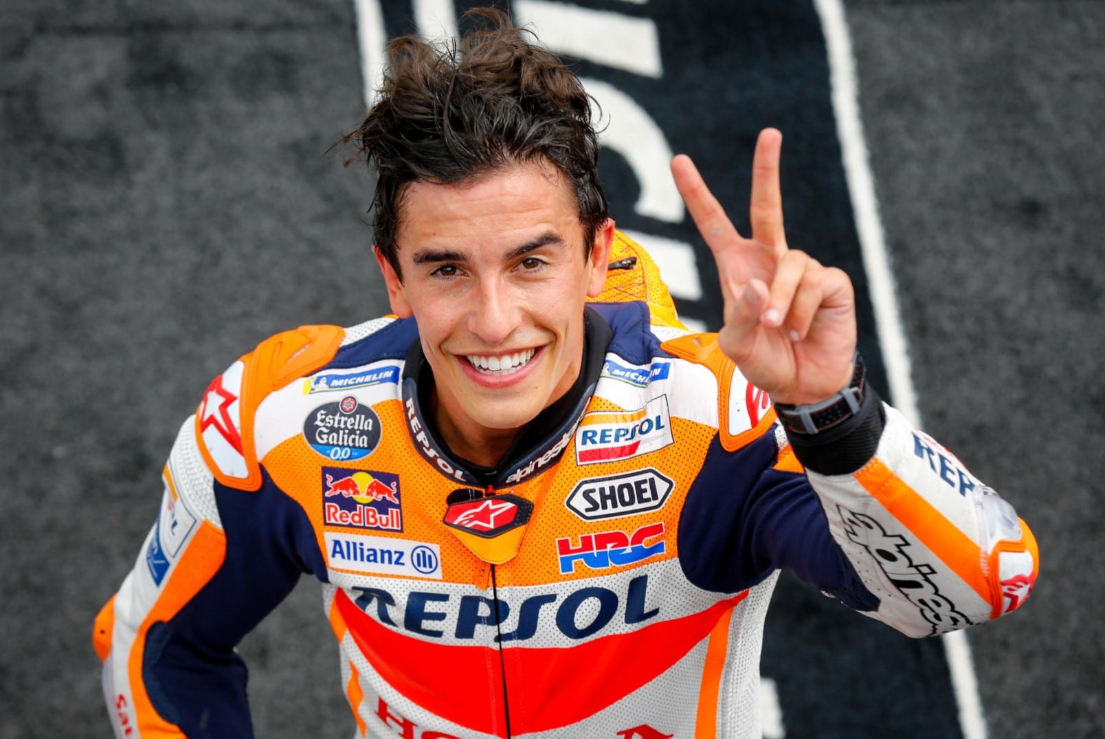 Marc Márquez no pudo contener las lágrimas luego de conseguir la victoria en el Gran Premio de Alemania. El español ganó después de 581 días.