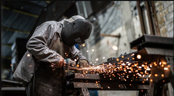 La mitad del valor de los productos argentinos son impuestos