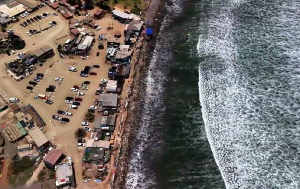 Marejadas "borraron" la playa La Boca en Concón, Chile (Gentileza / ATON)