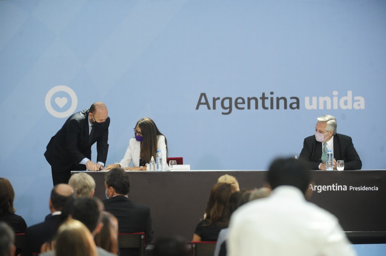 La ministra de las Mujeres, Géneros y Diversidad de la Nación, Elizabeth Gómez Alcorta, defendió hoy la presencia del gobernador de Formosa en Casa Rosada