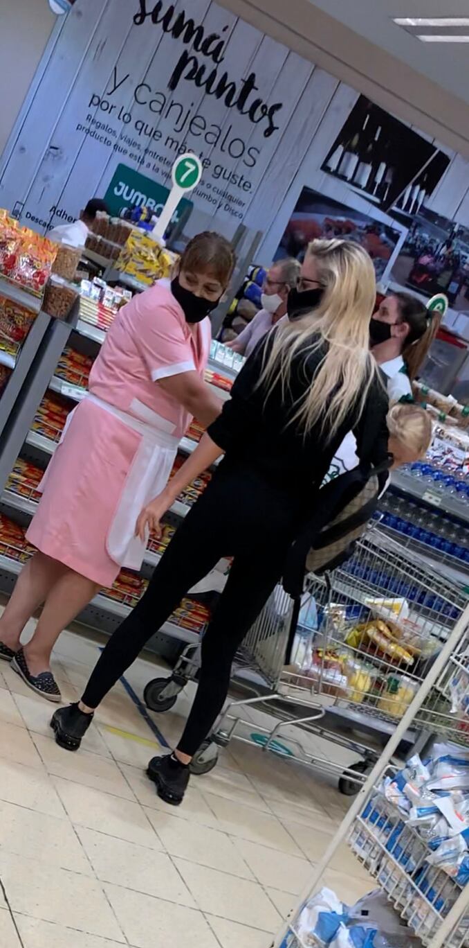 La foto de Salazar en el supermercado.