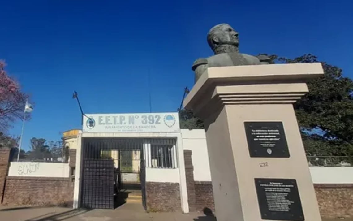 El ataque ocurrió en la escuela secundaria N°392 "Juramento a la Bandera". Foto: NA