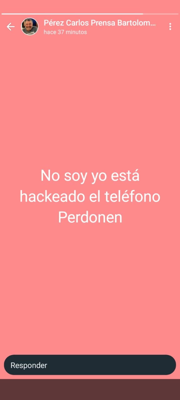 A Carlos Pérez le hackearon el teléfono.