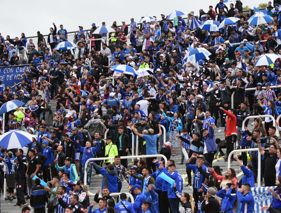 Godoy Cruz Antonio  Tomba vs Platense en el estadio Malvinas Argentinas/ Mariana Villa ( Los Andes). 