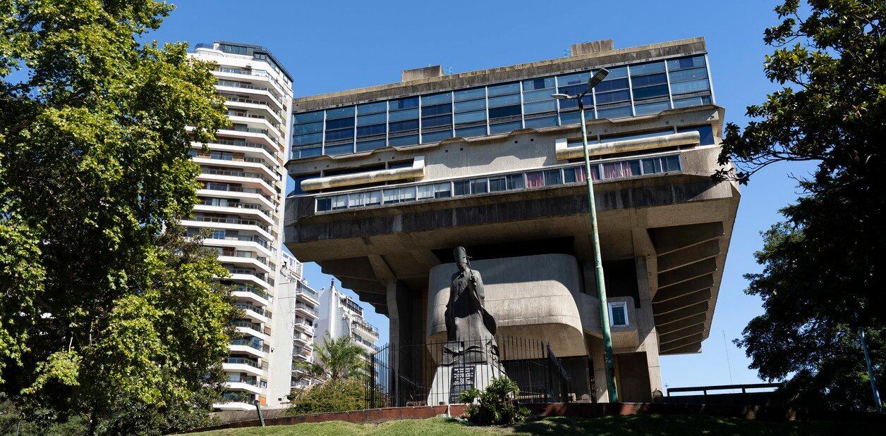 Edificio actual de la Biblioteca Nacional Mariano Moreno, inaugurado en 1992.