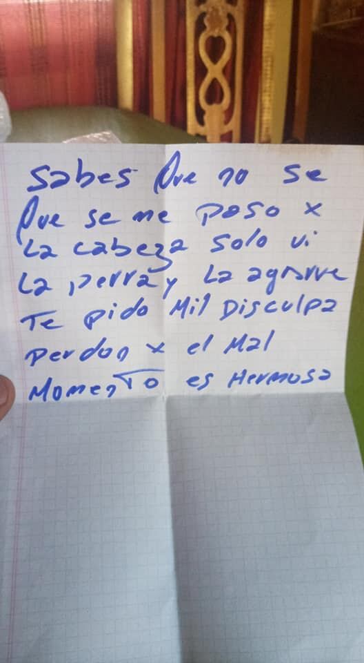 Le robaron su perrita y se la devolvieron a los días con una nota de disculpa.