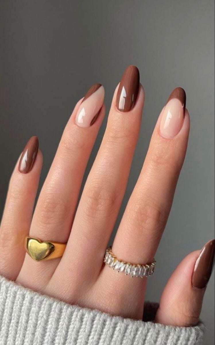 Uñas en tendencia para este otoño: marrón.