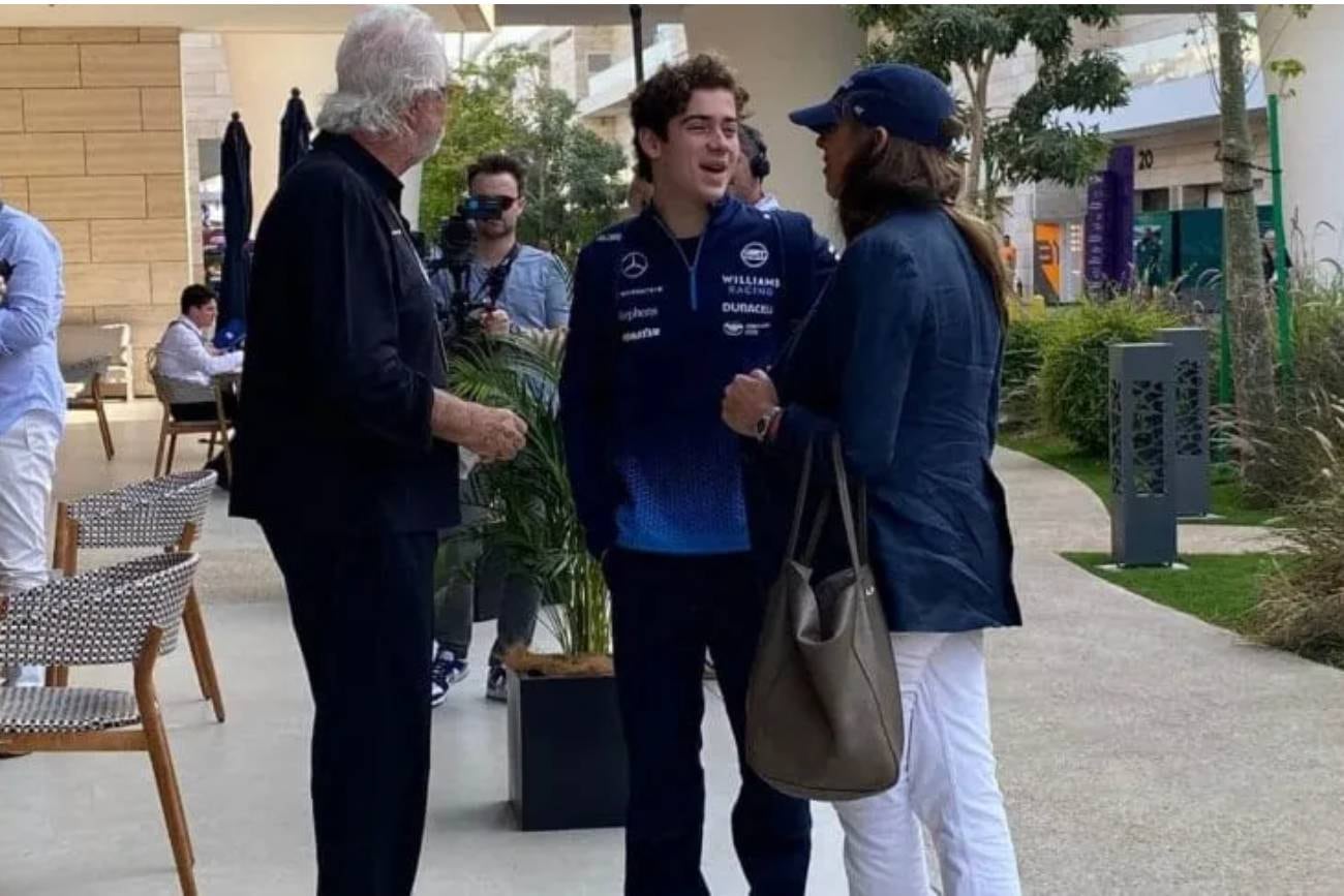 Briatore junto a Colapinto en una carrera.