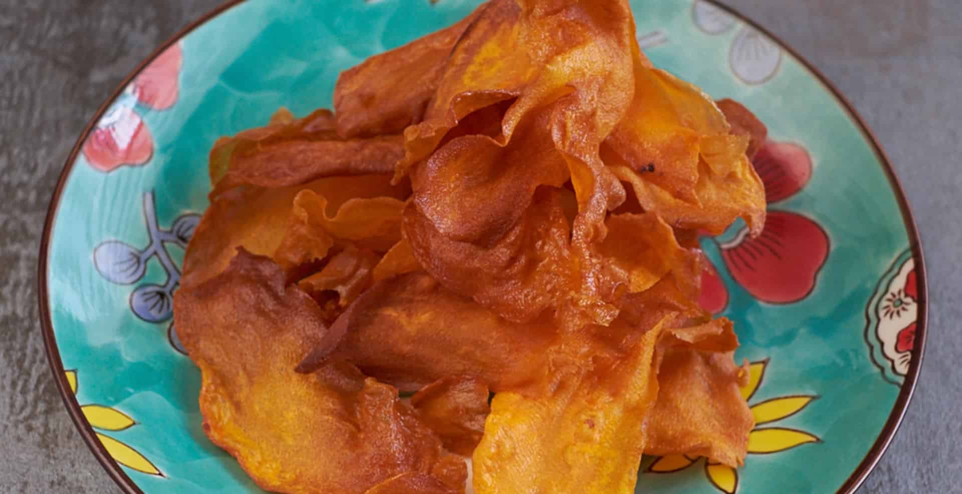 La sencilla receta de los chips saludables de batata.