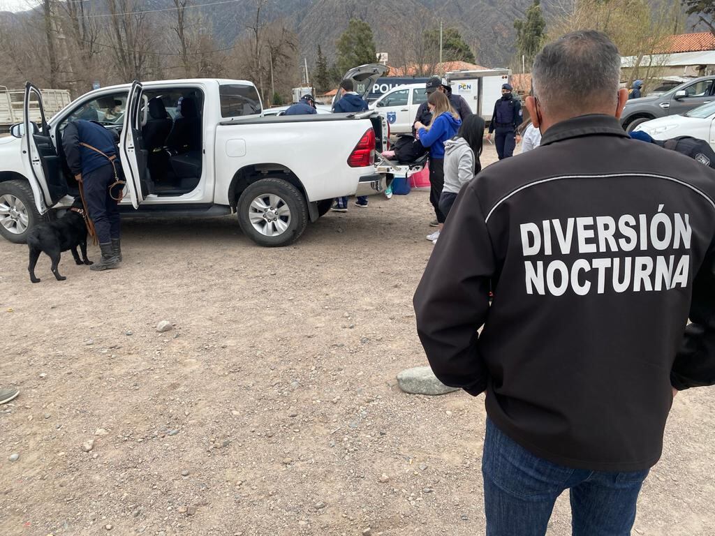 Primavera 2024: Más de 2.200 policías, controles y dos municipios que reprogramaron festejos por el Zonda. Foto: Archivo Los Andes.