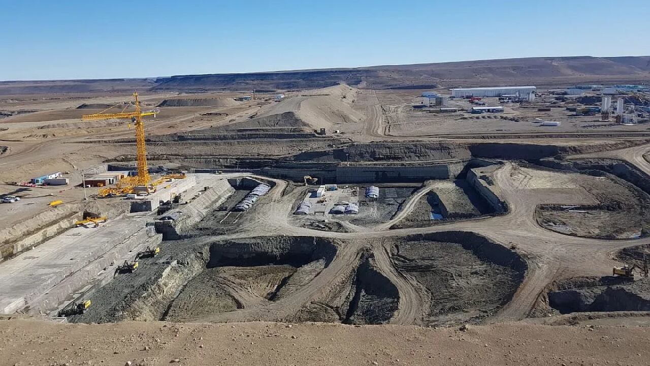 Obras de construcción de las represas Néstor Kirchner y Jorge Cepernic.