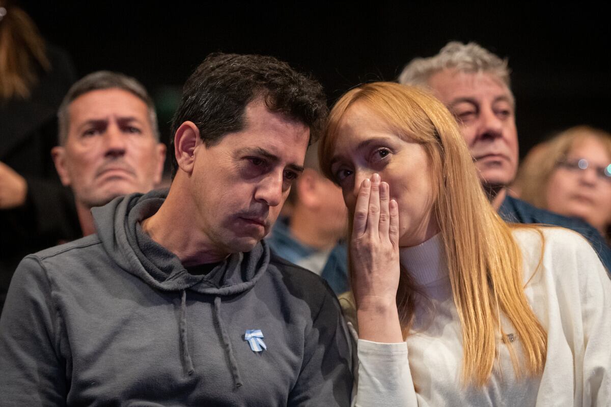 Mendoza es la sede hoy del Frente de Todos a nivel nacional, que convocó a un espacio de debate llamado Peronismo Futuro.
El ministro del Interior Wado de Pedro junto a la Senadora Anabel Fernandez Sagasti

Foto: Ignacio Blanco / Los andes 
