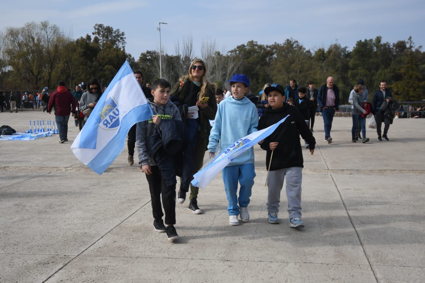 Familas, niños, madres, la pasión por Los Pumas, no tiene edad. / José Gutiérrez (Los Andes).