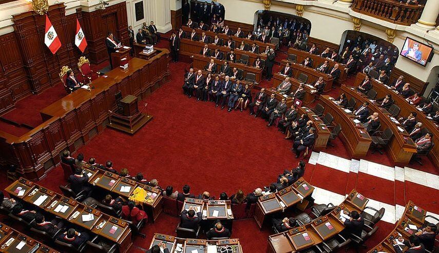 El Congreso de Perú debate el servicio militar obligatorio.