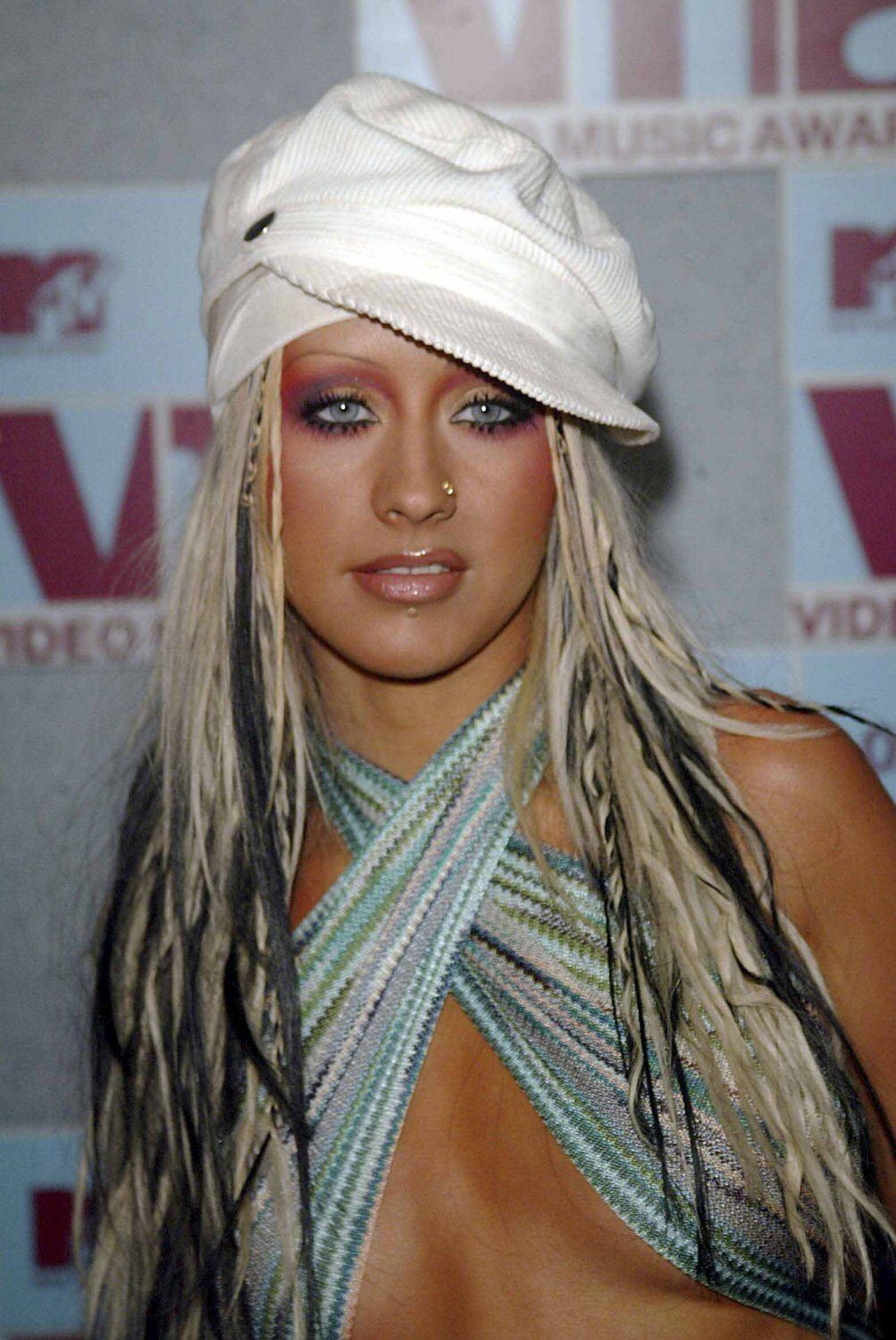 Christina Aguilera en los premios MTV VMAs 2002.