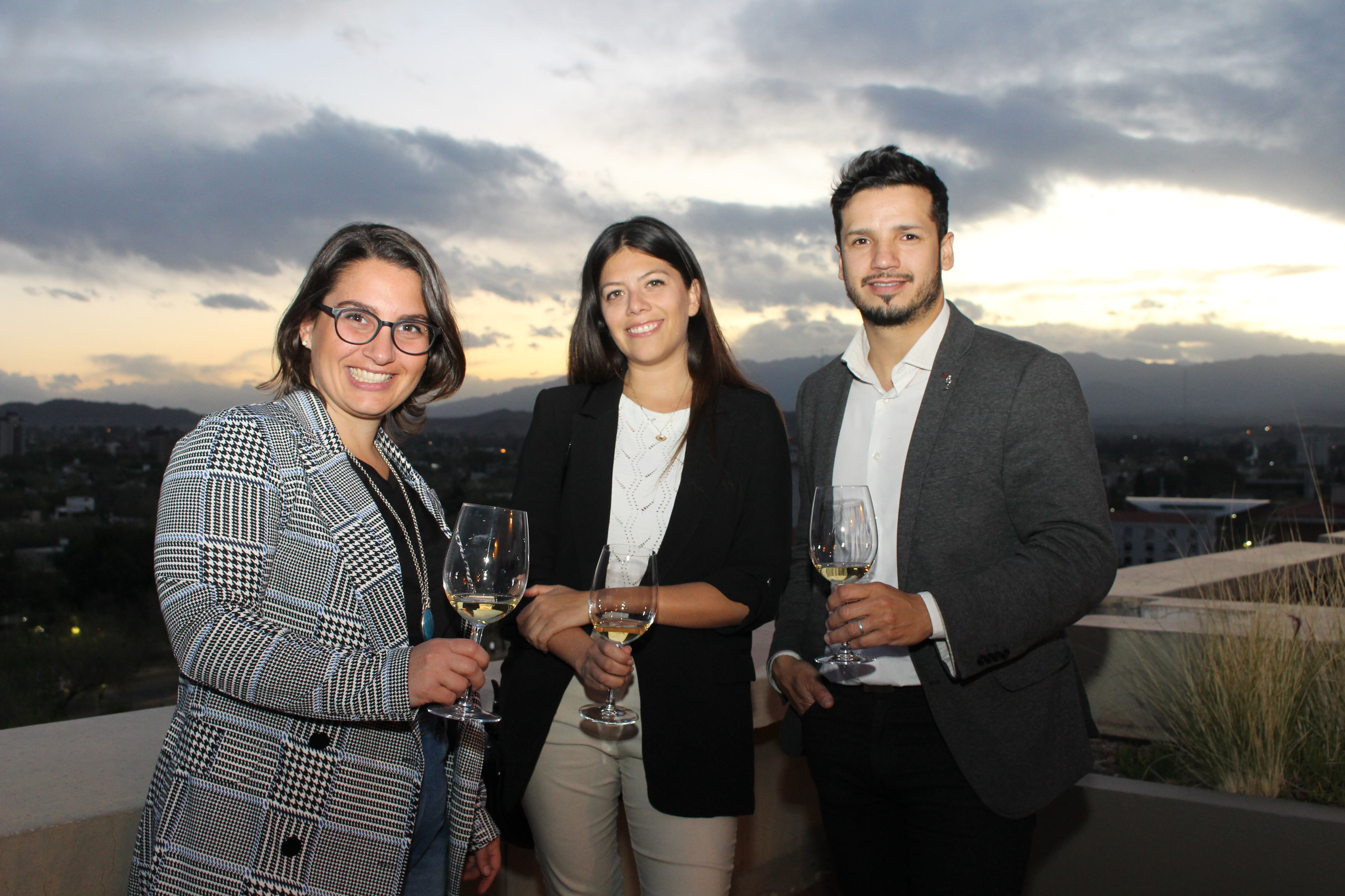 Romina Scatolon, Florencia Afranllie y Rodrigo Kohn.