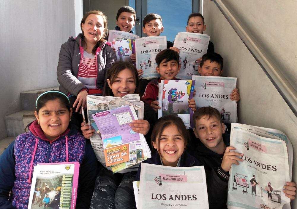 Martín, Francesca, Marcos, Delfina. Ángel, Dylan, Luz, Iván y Benjamín, acompañados por Marianela Sánchez.

