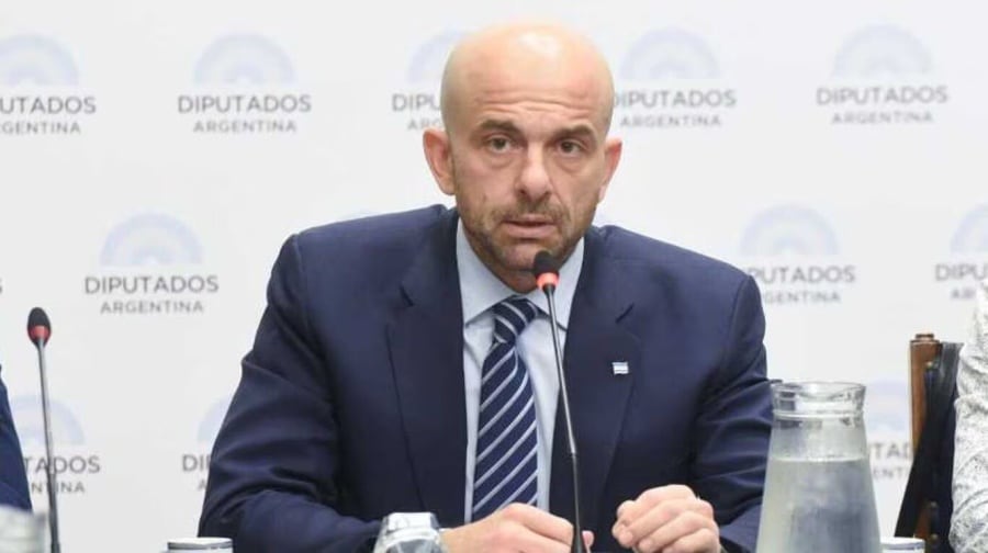 Martín Huidobro fue destituido de su cargo.