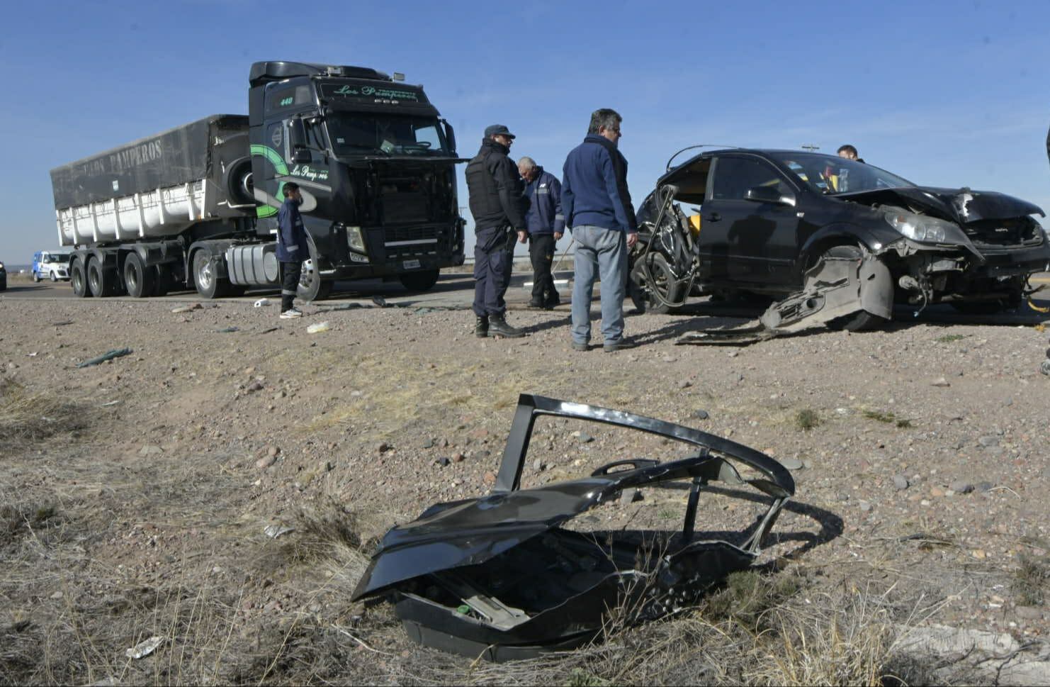 Choque en cadena en la ruta 7 (Orlando Pelichotti / Los Andes)