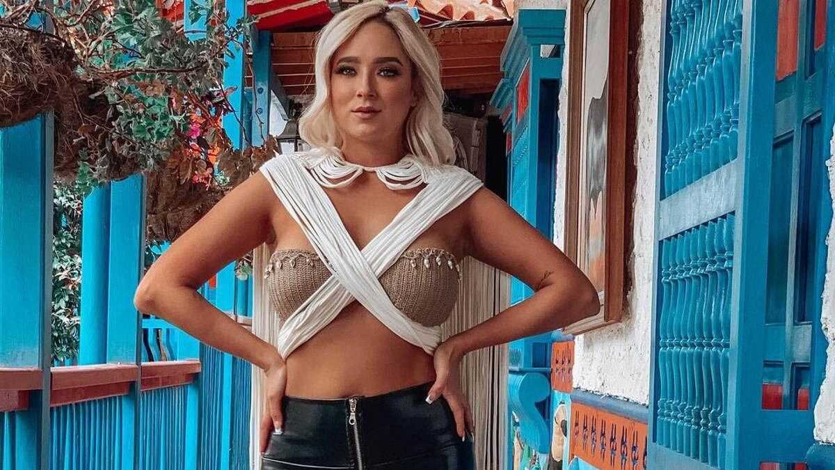 La hermana de Karol G revolucionó las redes sociales con bikini rosa