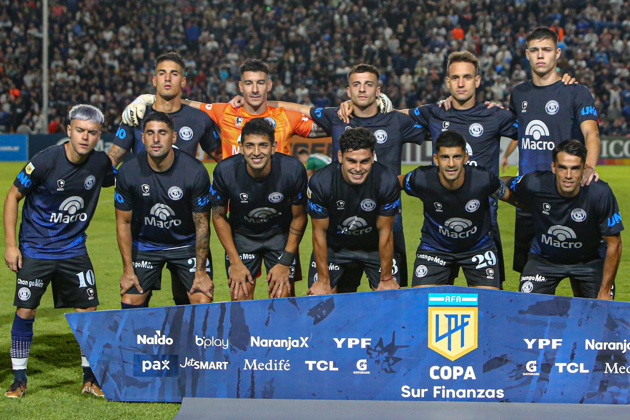 En el estadio Bautista Gargantini, Independiente Rivadavia, desde las 20, recibirá a Vélez en el último partido de la Copa de la Liga. / Prensa CSIR.