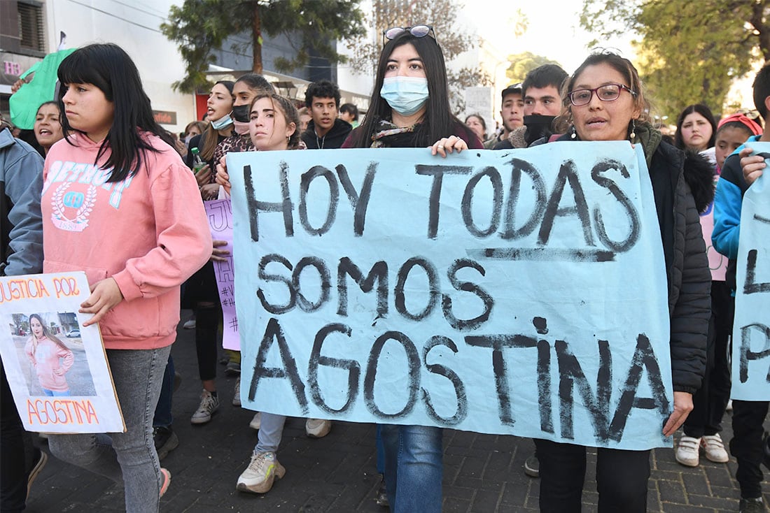 Femicidio de Agostina Trigo: marcha en pedido de justicia en San Martín - Foto: José Gutiérrez/ Los Andes.