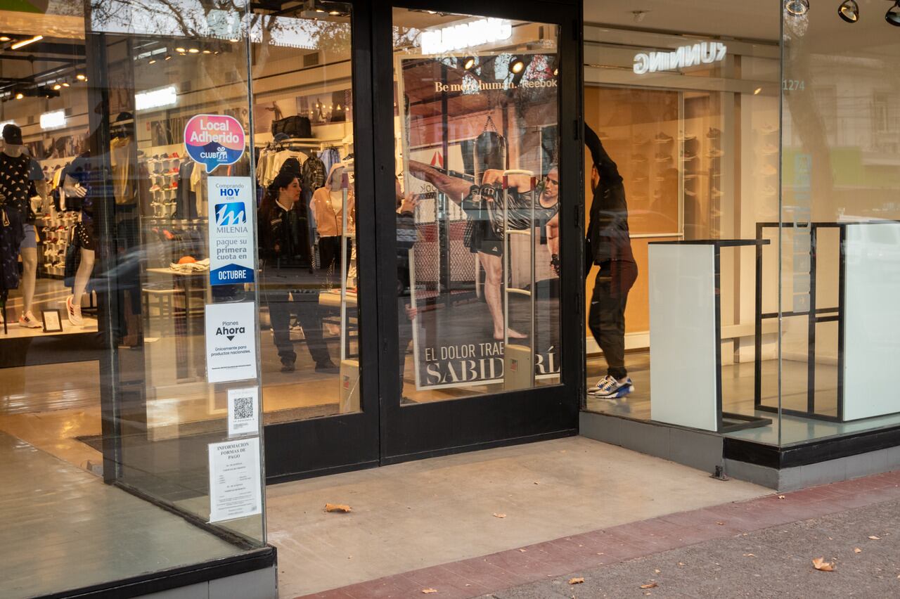 Comercios apuestan a Cuota Simple para incentivar el consumo. 
Foto: Ignacio Blanco / Los Andes 