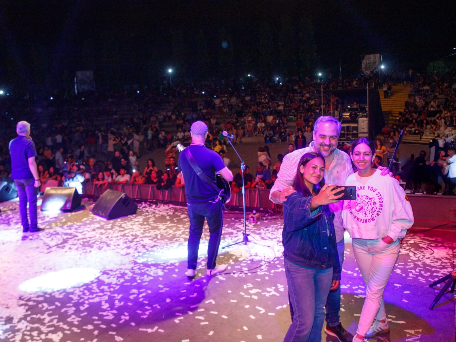 Más de 20 mil personas disfrutaron del tercer Festival del Vacío a la Llama