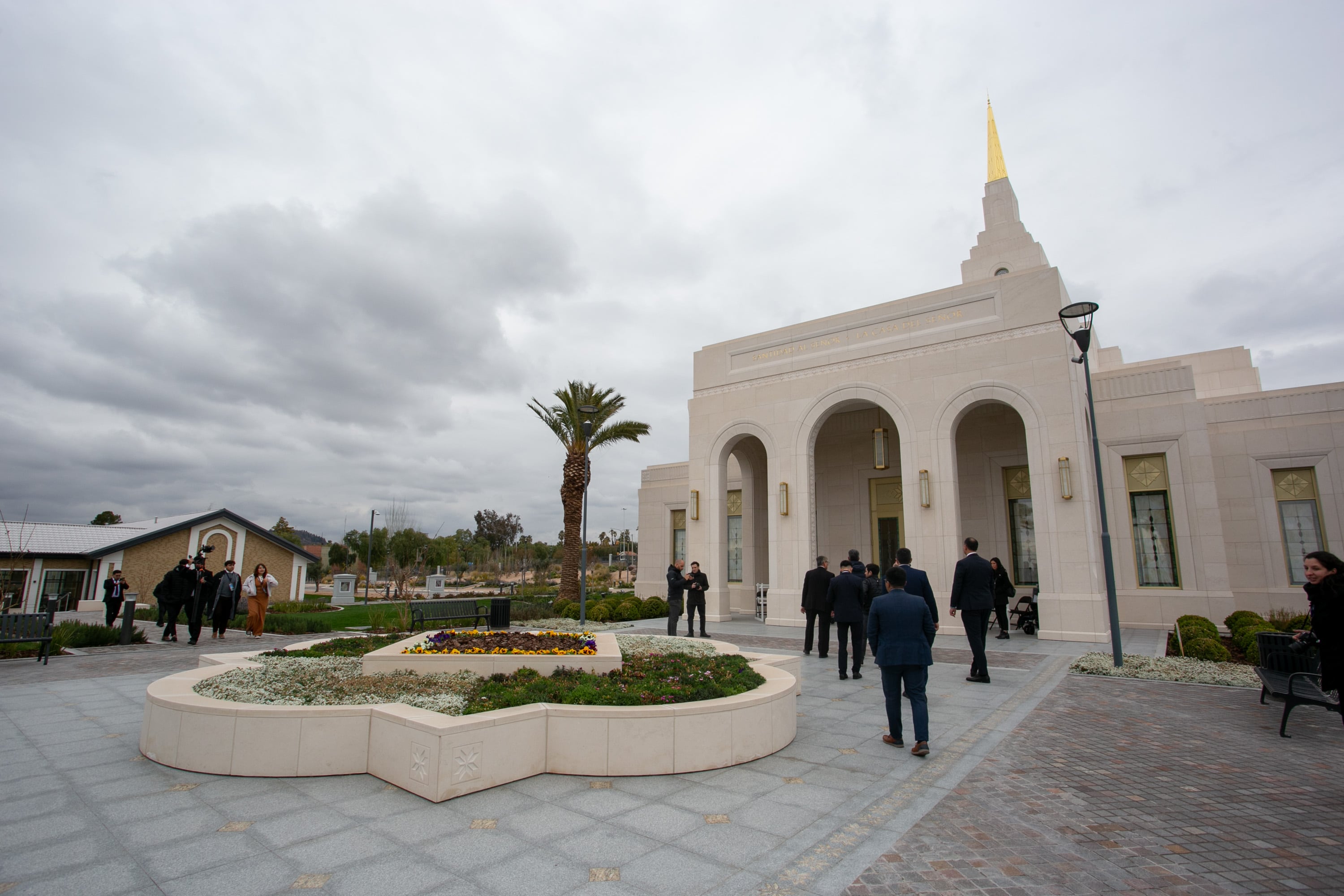 Ulpiano Suarez participó de la apertura del nuevo templo de la Iglesia de Jesucristo de los Santos de los Últimos Días