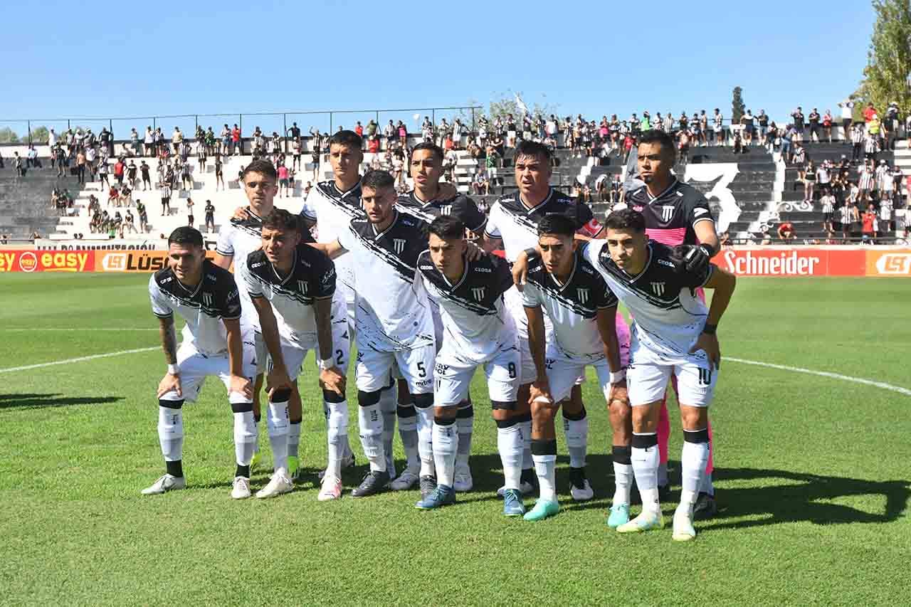 El Lobo viajará mañana rumbo a la ciudad de Junín de Buenos Aires, donde enfrentará a Unión, en la cancha de Sarmiento, por los 32 avos de la Copa Argentina. 
Foto: José Gutierrez / Los Andes