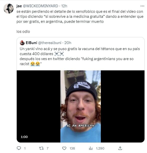 Turista estadounidense mostró en TikTok que se vacunó gratis en Argentina y estalló la polémica