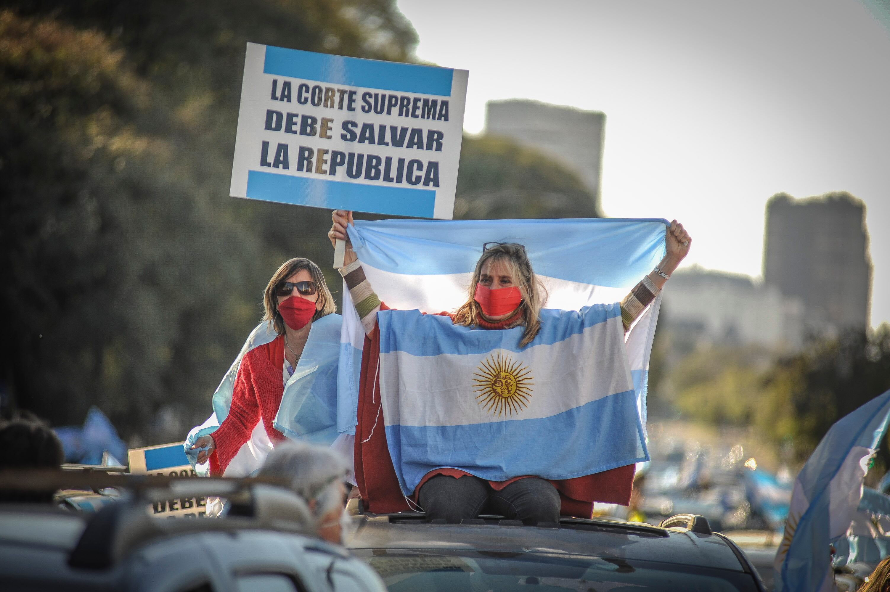 Los reclamos también se focalizaron en la reforma judicial impulsada por Fernández.