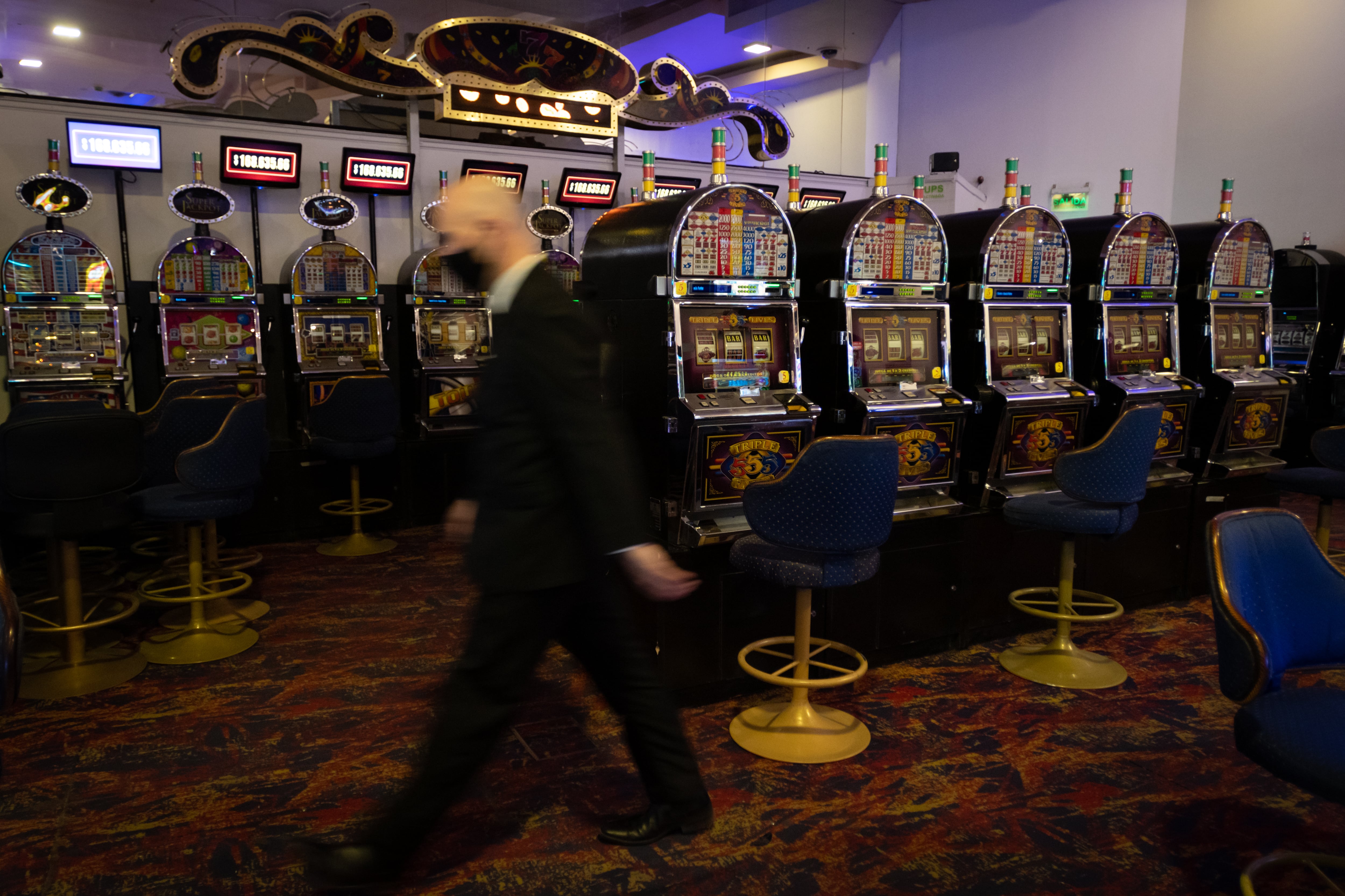 Aislamiento preventivo y obligatorio, Casino de Mendoza.