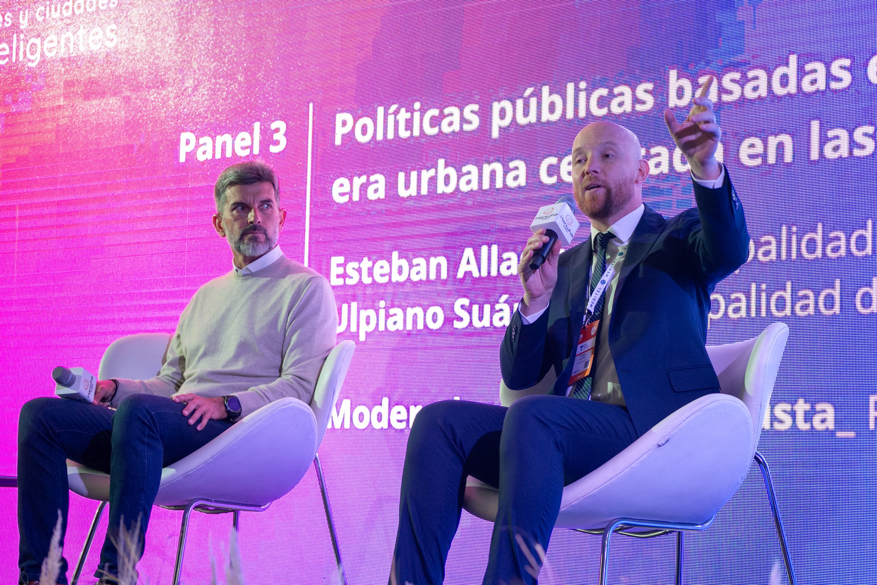 Ulpiano Suarez participó del evento “Redes de Gobierno y Ciudades Inteligentes 2024”