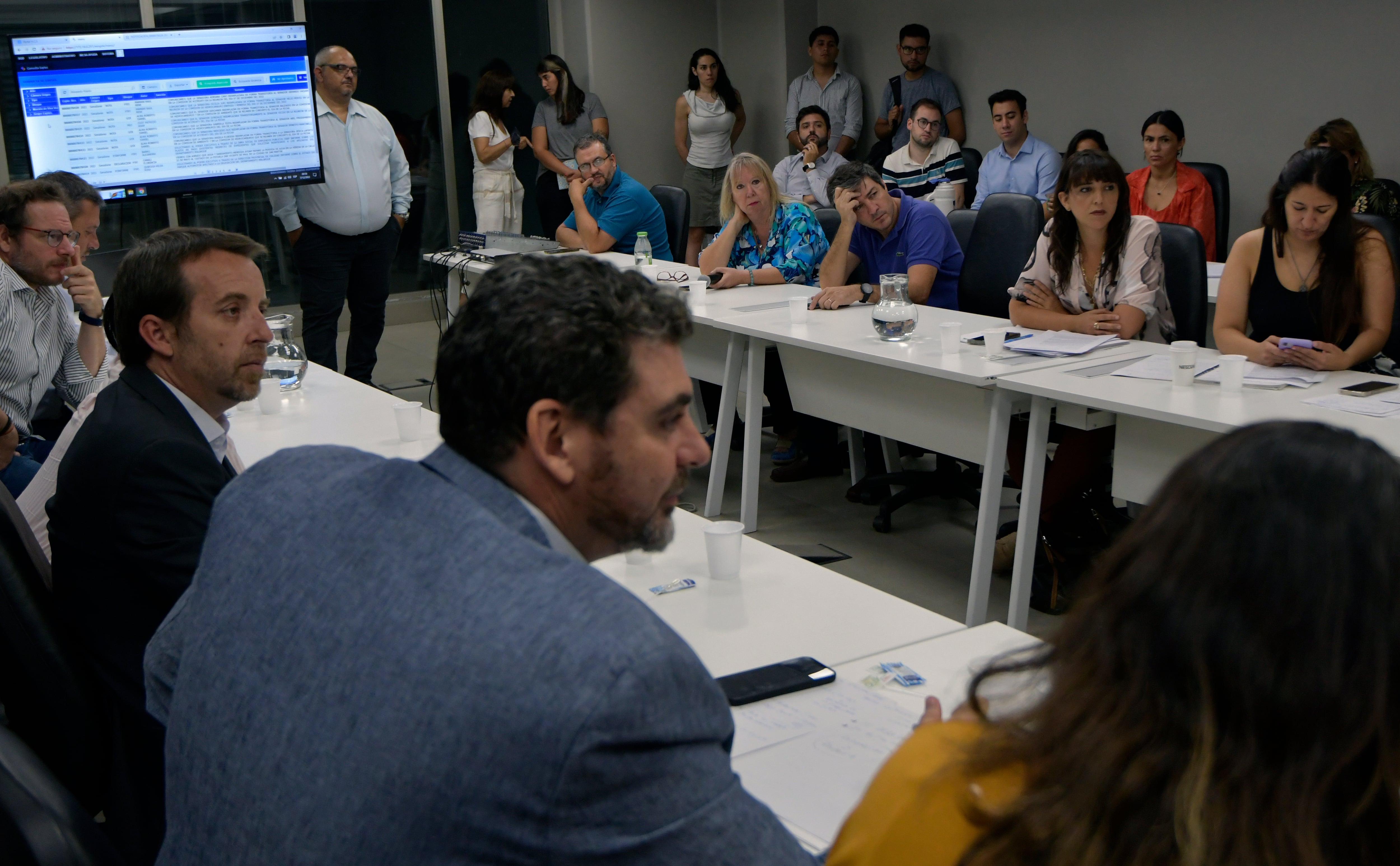 Cerro Amarillo. Tratamiento en Cámara de Senadores
Esta mañana en la Legislatura Provincial se trató la posibilidad de la instalación del proyecto minero 

Foto: Orlando Pelichotti 