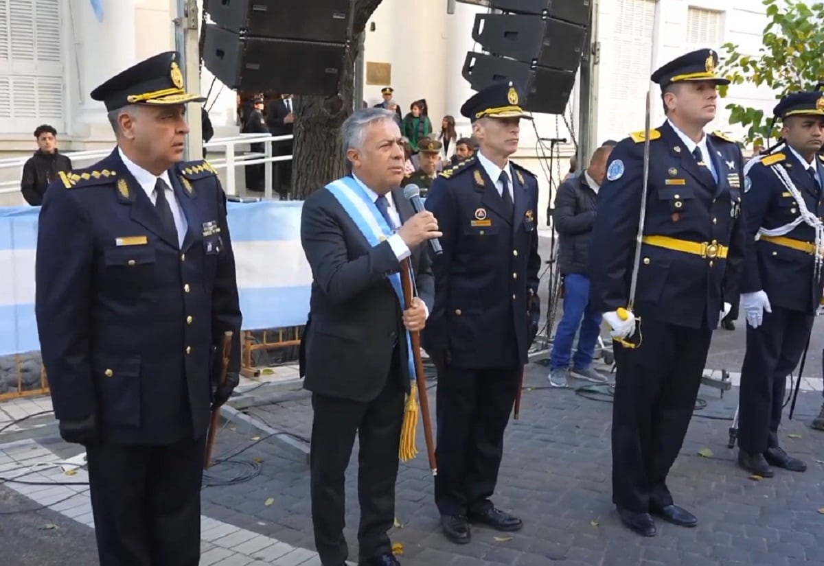 El gobernador Alfredo Cornejo en el inicio de la Asamblea Legislativa