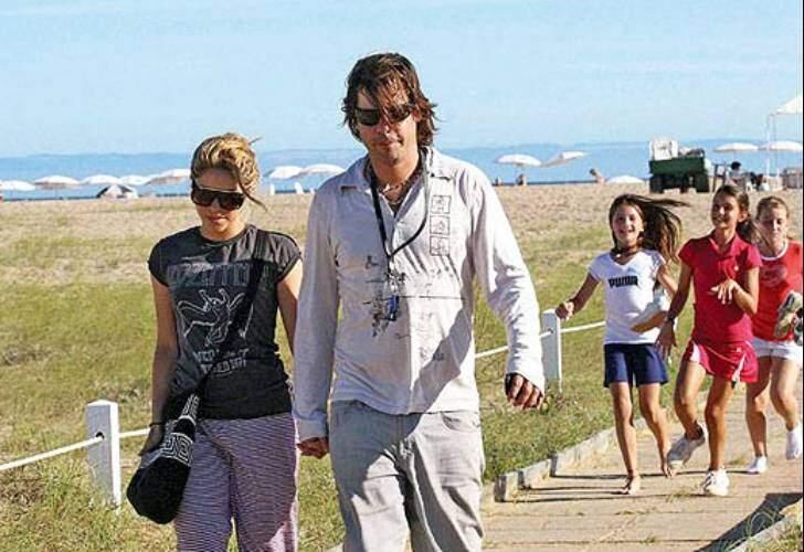 SHAKIRA Y ANTONIO DE LA RUA. En ocasión de unas vacaciones en Punta del Este.