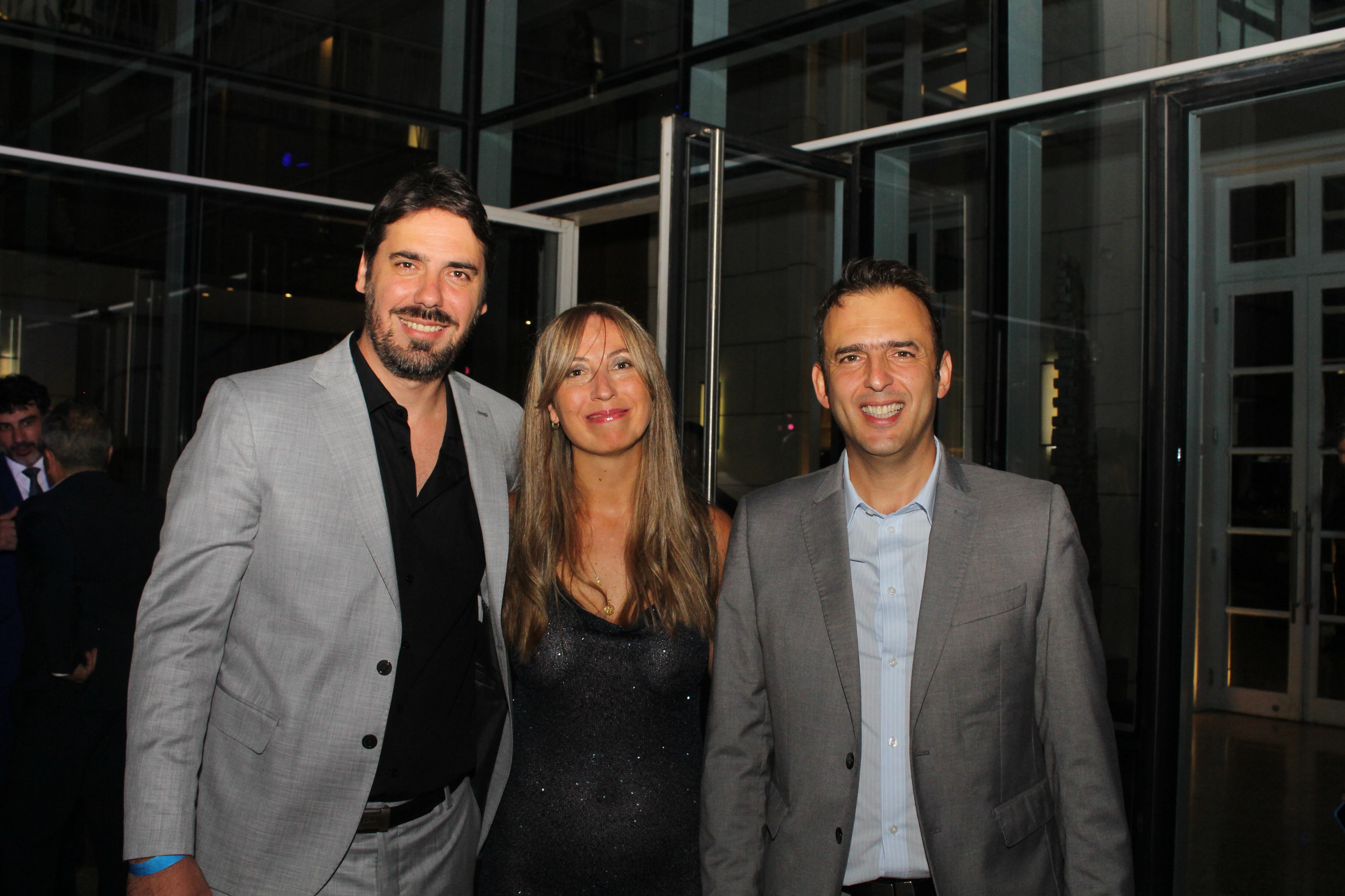 Marcos Caterbetti, Carolina Almonaci y René Villegas.