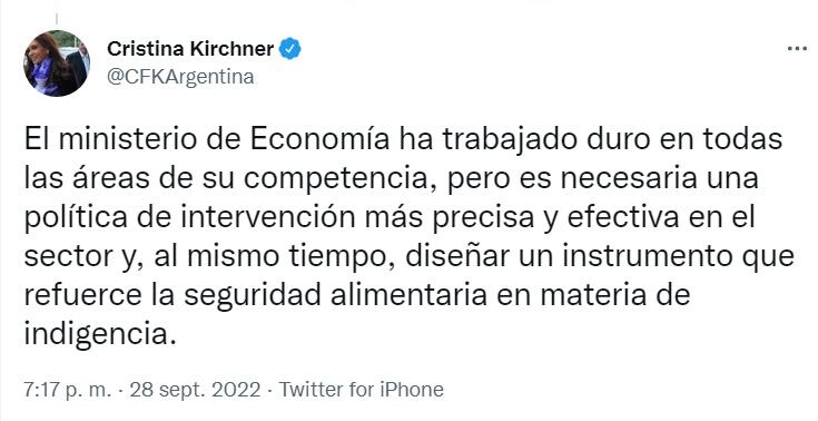 Cristina Kirchner habló sobre inflación y pobreza esta tarde a través de Twitter