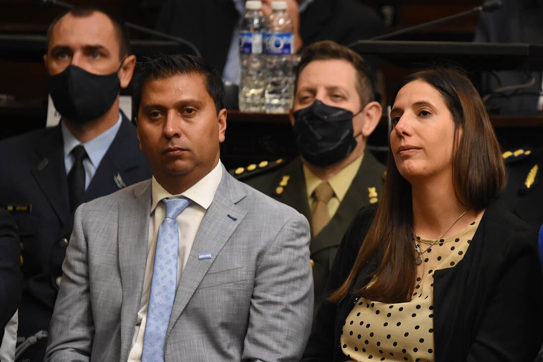 Durante la apertura del Periodo Ordinario de Sesiones en la Legislatura muy pocas personas usaron barbijo o tapabocas.
Foto: Mariana Villa / Los Andes