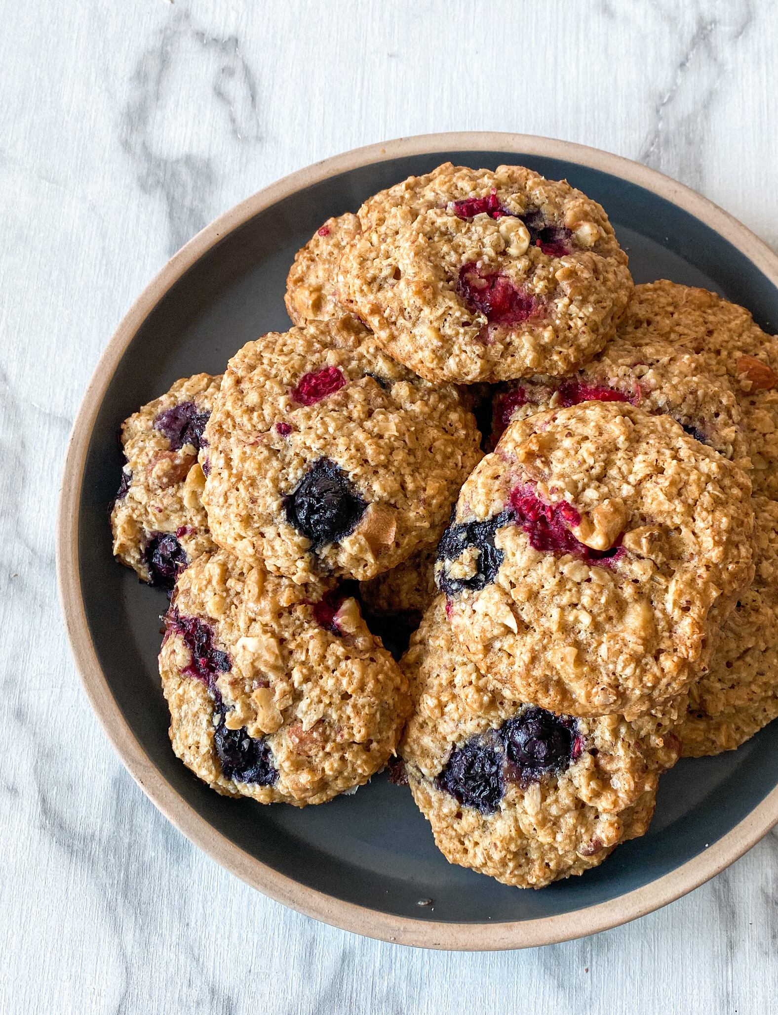 Galletas de avena y frutos rojos