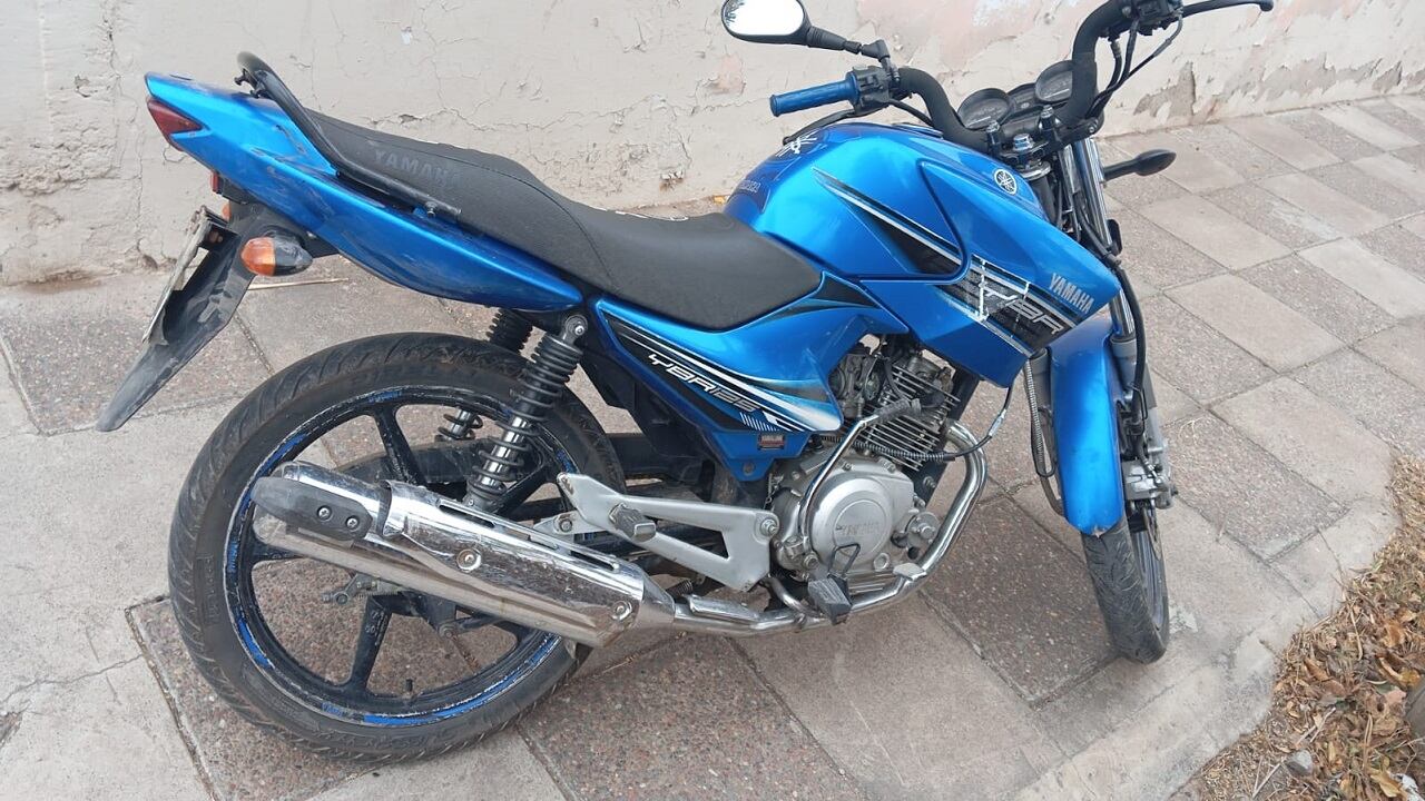 Un motochorro armado cayó tras una persecución en Guaymallén. | Foto: Ministerio de Seguridad y Justicia